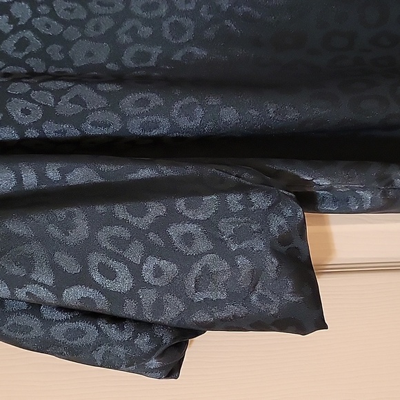 UMGEE blouse - Picture 4 of 4